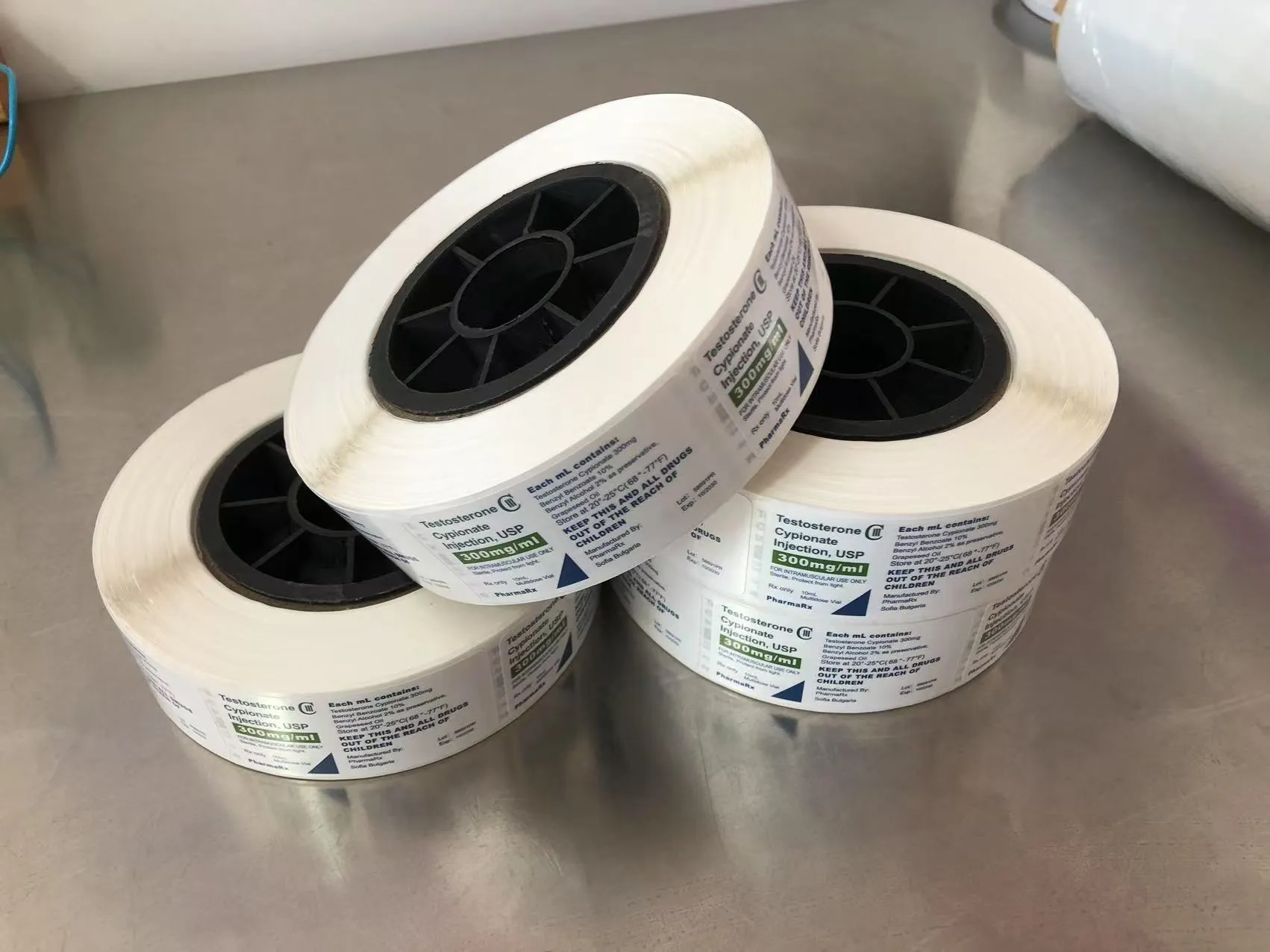 سيتم شحن الملصقات الطبية ذات الطبقة الواحدة