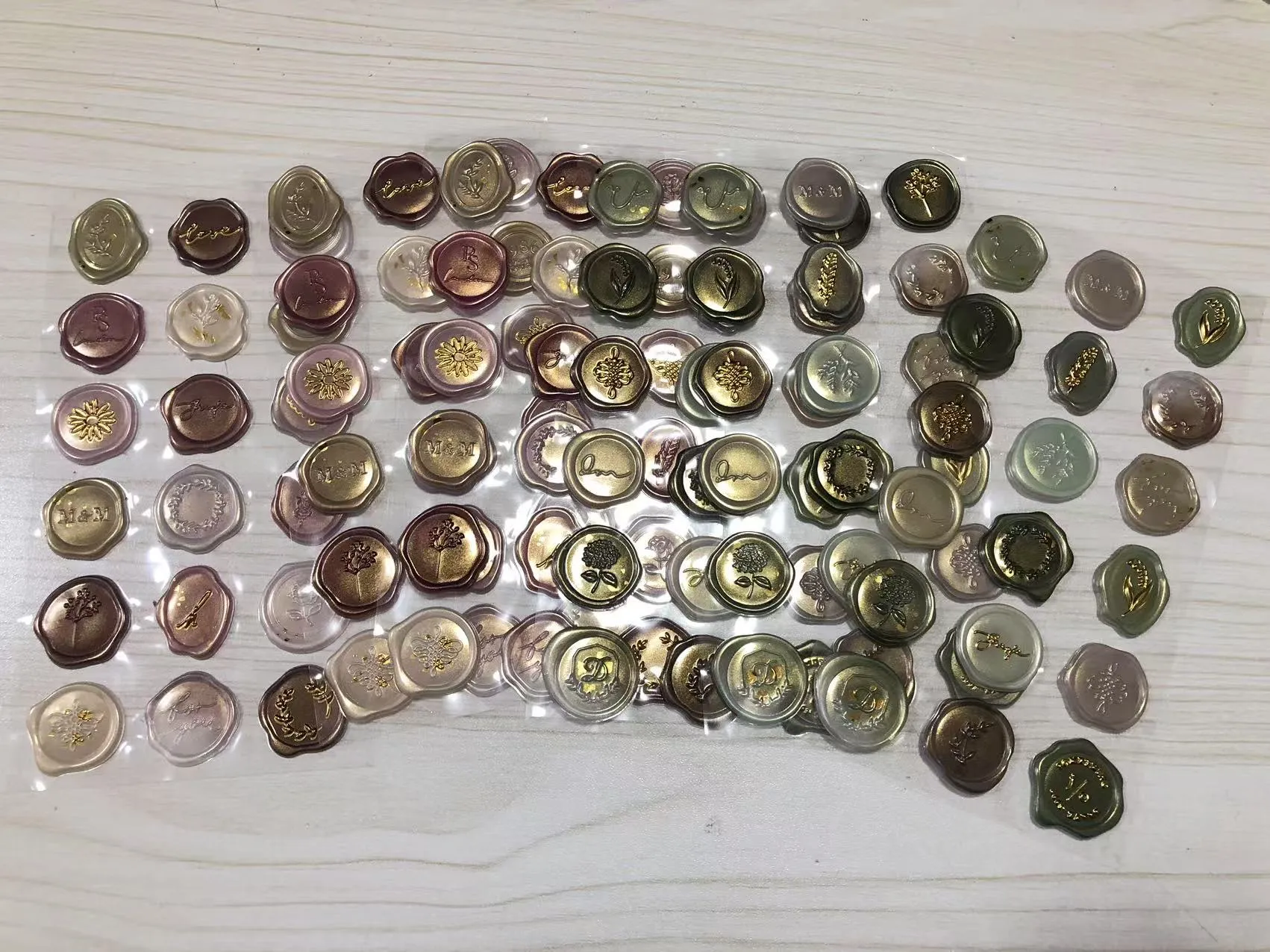 تم إرسال ملصقات ختم الشمع