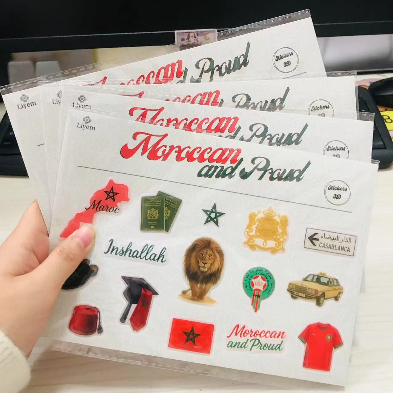 ملصقات راتنجات الايبوكسي على شكل قبة